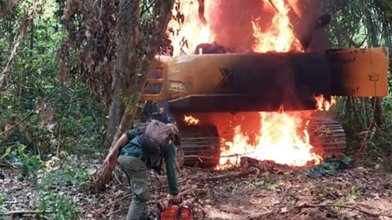 Operação do Ibama combate garimpo ilegal na Terra Indígena Sararé (MT)