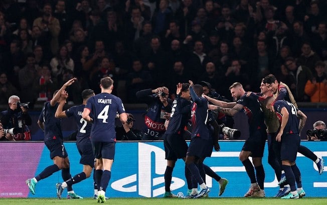 PSG se recupera de goleada e vence o Milan, pela Champions