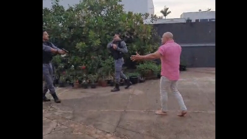 Homem é baleado após “partir pra cima” de PMs em abordagem em Lucas do Rio Verde