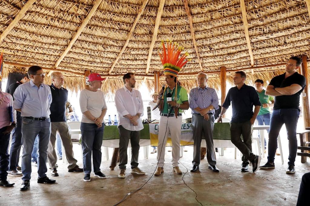 Comissão do Senado visita aldeia indígena em Mato Grosso que produz 100 mil toneladas de soja, milho e feijão
