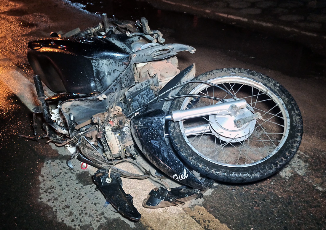 Motociclista é hospitalizado após colisão com carro na BR-163 em Sinop