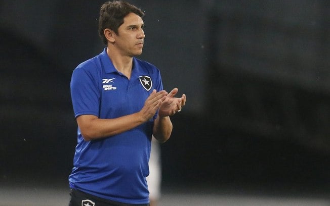 Lúcio Flávio lamenta a derrota para o Cuiabá: “Se existia um jogo que não merecíamos perder era esse”