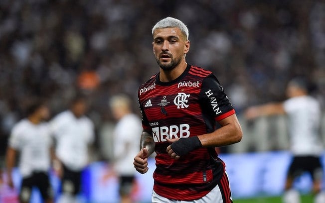 Flamengo tem bom retrospecto na Neo Química contra o Corinthians; relembre