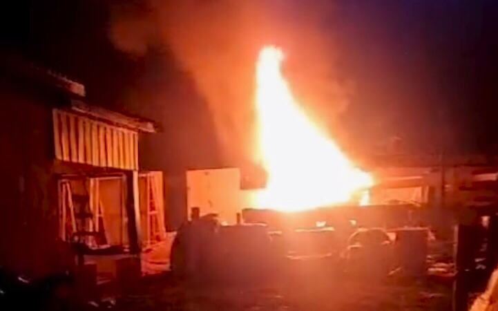 Criminosos atacam construção de base, ateiam fogo em maquinários e cortam energia no distrito de Guariba MT
