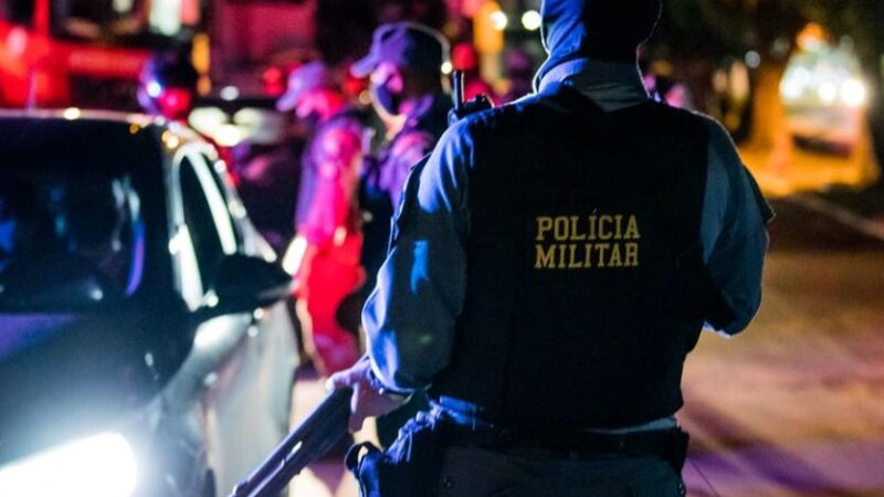 Nervosão esfaqueia rapaz por ficar “enchendo o saco” durante bebedeira em Sinop