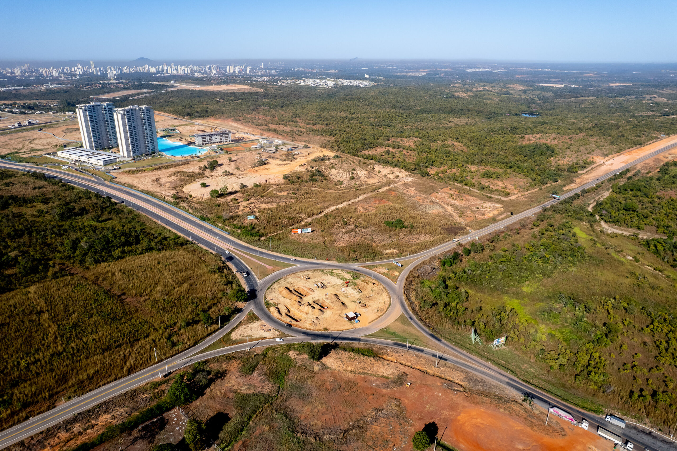 Obras de rodoanel entre Cuiabá e Várzea Grande avançam com construção de ponte e viaduto