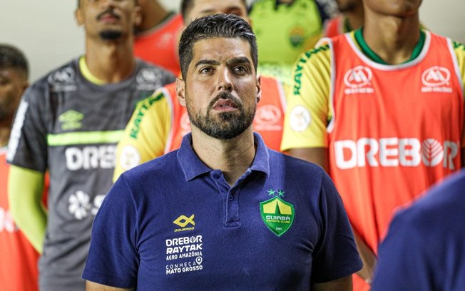 António Oliveira analisa empate do Cuiabá com o Santos e chama atenção para arbitragem do Campeonato Brasileiro