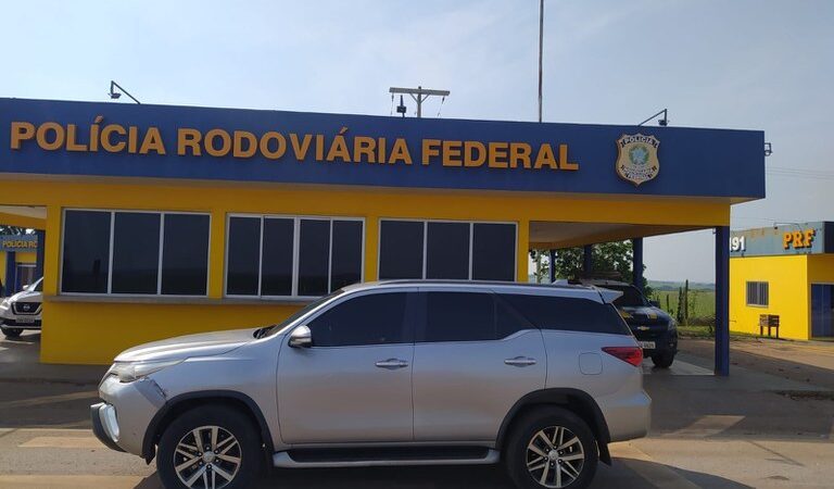 PRF de Sorriso recupera hilux furtada durante abordagem