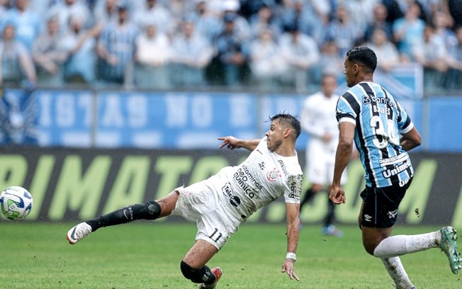 Romero entra no top-10 artilheiros do Corinthians no século Romero entra no top-10 artilheiros do Corinthians no século