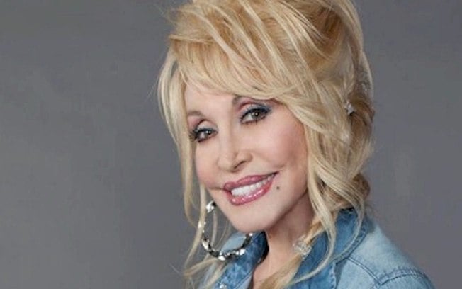 Dolly Parton sobre o uso da Inteligência Artificial: “É uma arma”
