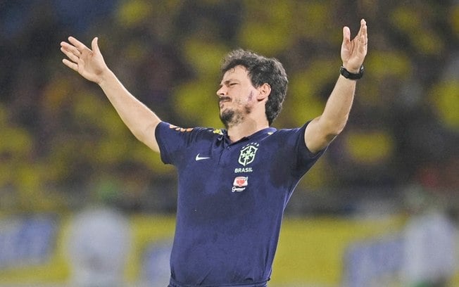 Diniz terá três clássicos para encerrar passagem na Seleção em alta Diniz terá três clássicos para encerrar passagem na Seleção em alta