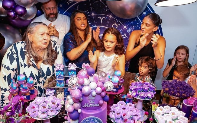 Preta Gil celebra aniversário de 8 anos da neta: ‘Amor da vovó!’