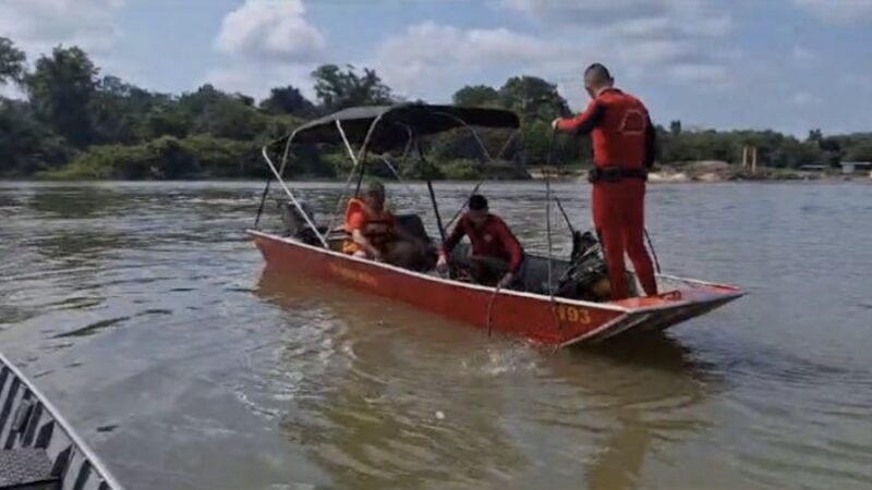 Sinop: bombeiros localizam corpo de empresário que se afogou após barco virar no Teles Pires