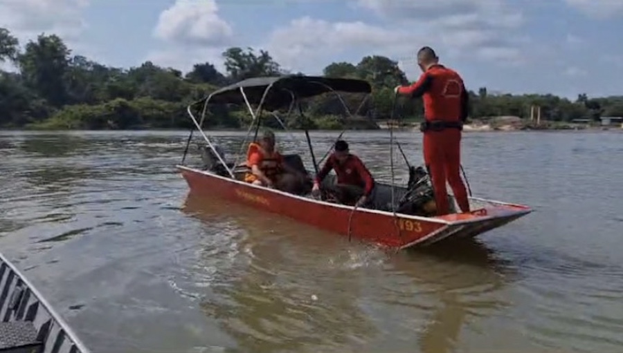 Sinop: bombeiros localizam corpo de empresário que se afogou após barco virar no Teles Pires