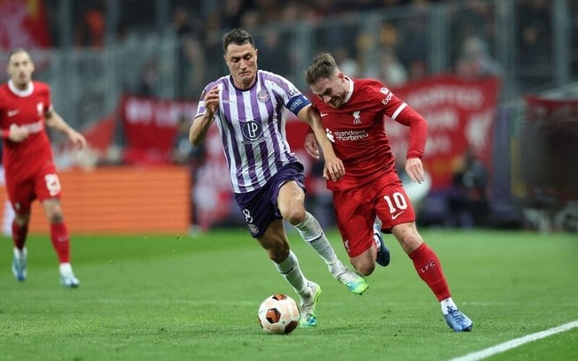 Toulouse acaba com invencibilidade do Liverpool na Liga Europa