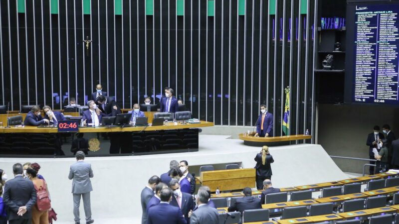 Deputados federais de MT acusam ex-deputada de fake news sobre votação de projeto que auxilia mulheres com câncer