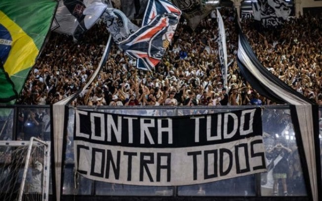 Retrospectiva 2023: Vasco tem fim de ano de alívio após temporada frustrante