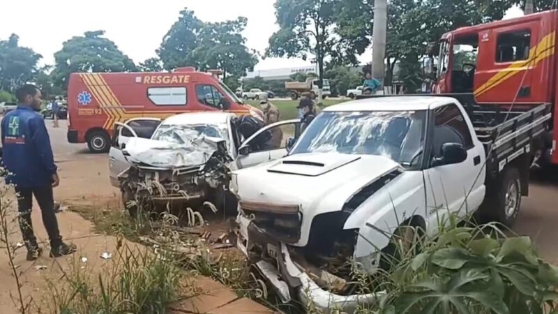 Acidente entre dois veículos deixa mulher ferida em Sinop