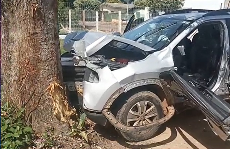 Mãe e filhas ficam feridas em batida entre Toro e Jeep em Sinop