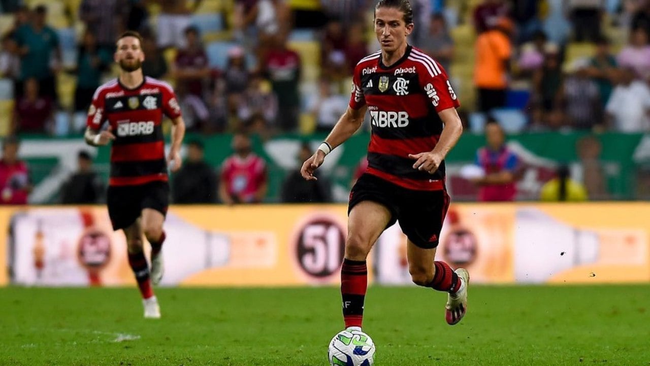Filipe Luís deixa o futebol: relembre os títulos do atleta no Flamengo