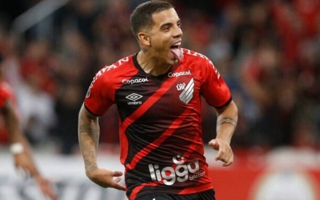 Fluminense estuda a contratação de David Terans, ex-Athletico Fluminense estuda a contratação de David Terans, ex-Athletico