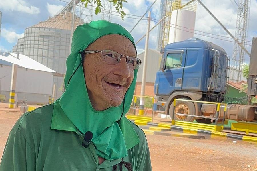 Setenta famílias assinam contrato para compra de apartamento subsidiado pelo governo do Estado em Nova Mutum