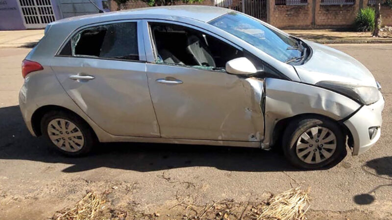 Colisão entre carro e moto deixa dois feridos em Sinop