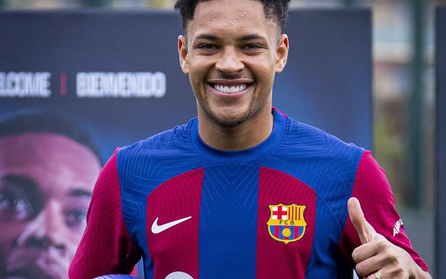 Barcelona: Vitor Roque é chamado de ‘fera competitiva’ em apresentação Barcelona: Vitor Roque é chamado de ‘fera competitiva’ em apresentação