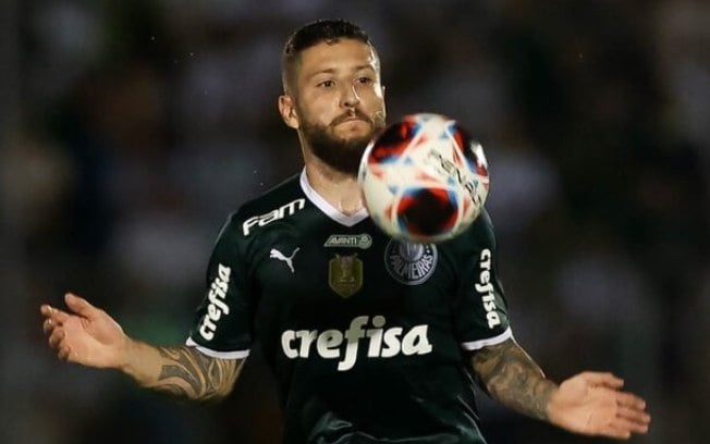 Palmeiras anuncia a renovação com Zé Rafael Palmeiras anuncia a renovação com Zé Rafael