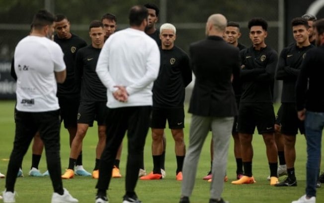 Em parceria com Sírio-Libanês, Corinthians faz bateria de exames Em parceria com Sírio-Libanês, Corinthians faz bateria de exames