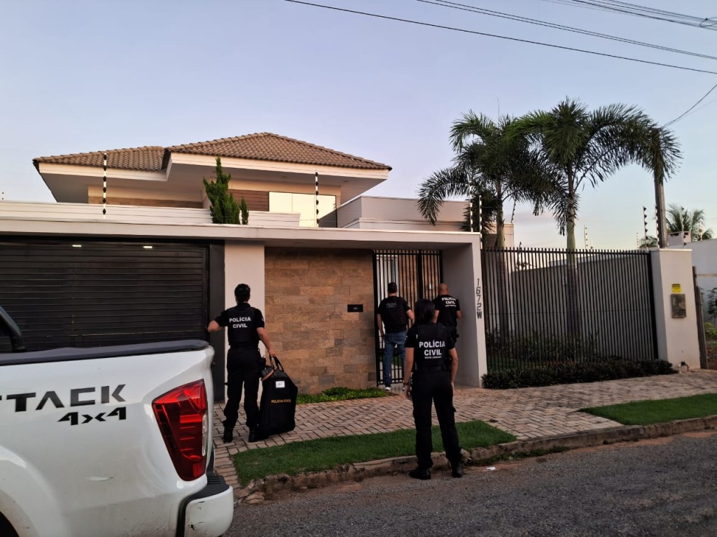 Investigados por fraudes ao fisco estadual são alvos de operação Investigados por fraudes ao fisco estadual são alvos de operação