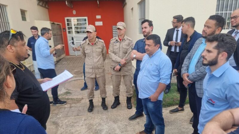 Corpo de Bombeiros e Ager visitam Residencial Nico Baracat em Sinop