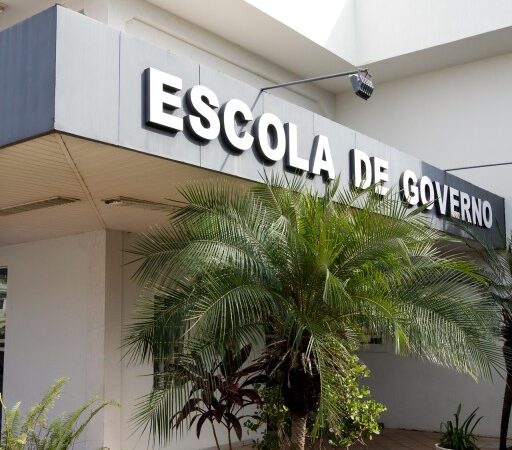 Escola de Governo abre inscrições para três cursos presenciais; confira