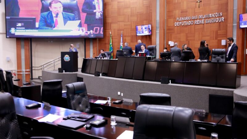 Pedido de vista adia votação de mensagem do governo que altera política da pesca