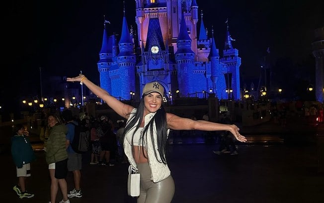 Graciele Lacerda publica fotos de viagem e relata perrengue
na Disney