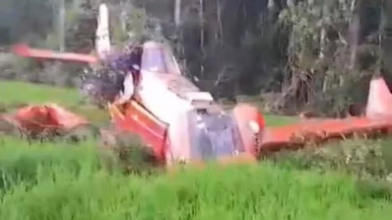 Avião agrícola cai e deixa piloto ferido em Guarantã do Norte