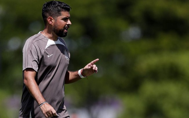 Corinthians enfrenta o Botafogo-SP em busca da primeira vitória fora de casa na temporada