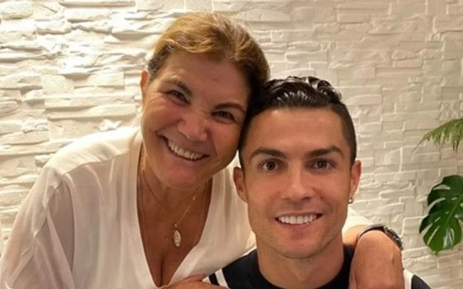 Mãe de Cristiano Ronaldo diz torcer por gigante brasileiro; saiba qual