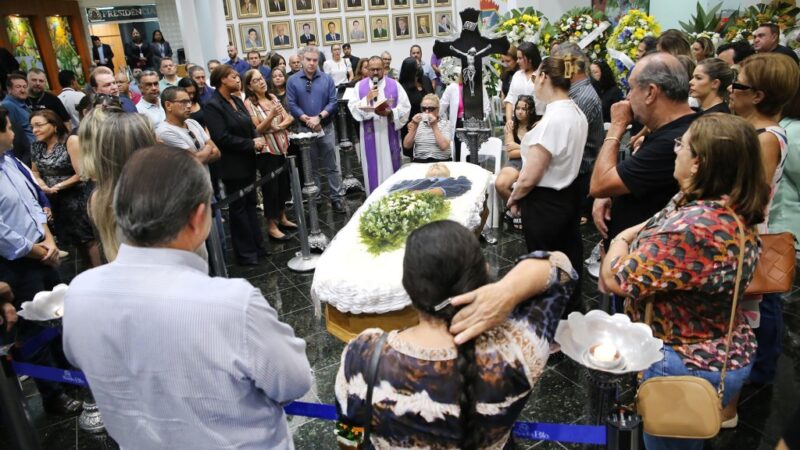 Autoridades políticas lamentam a morte de Romoaldo Júnior