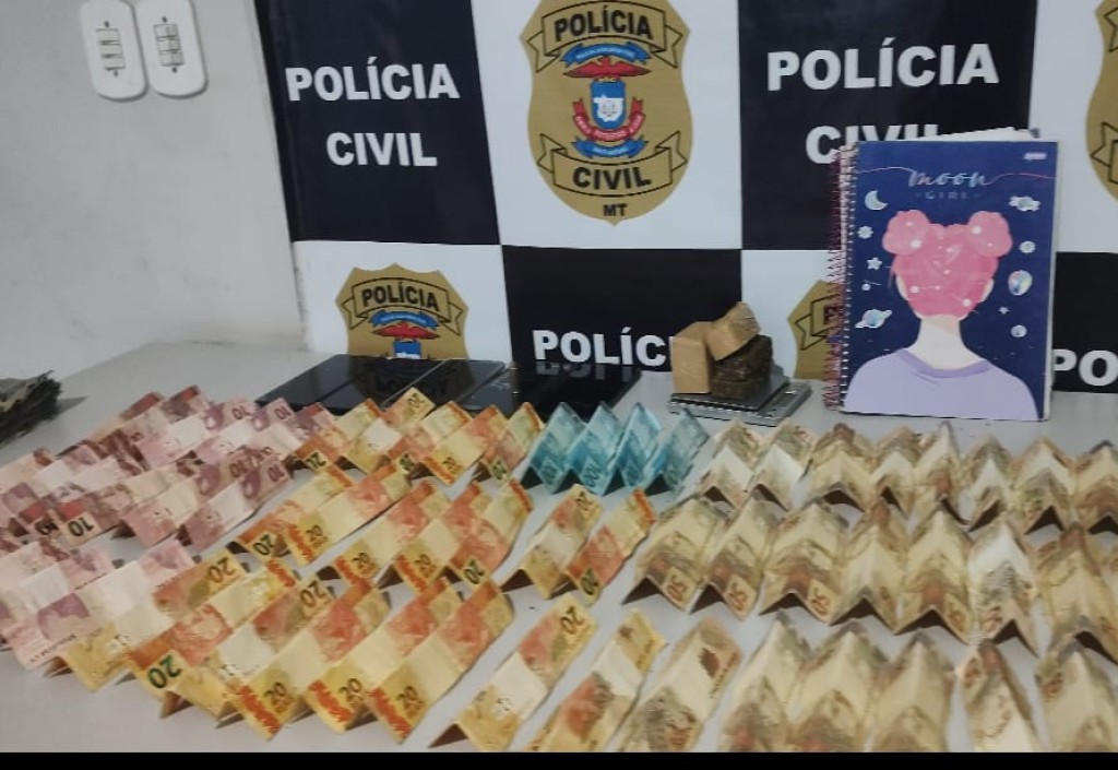 Polícia Civil prende suspeito e fecha ponto de armazenamento de drogas de facção criminosa Polícia Civil prende suspeito e fecha ponto de armazenamento de drogas de facção criminosa