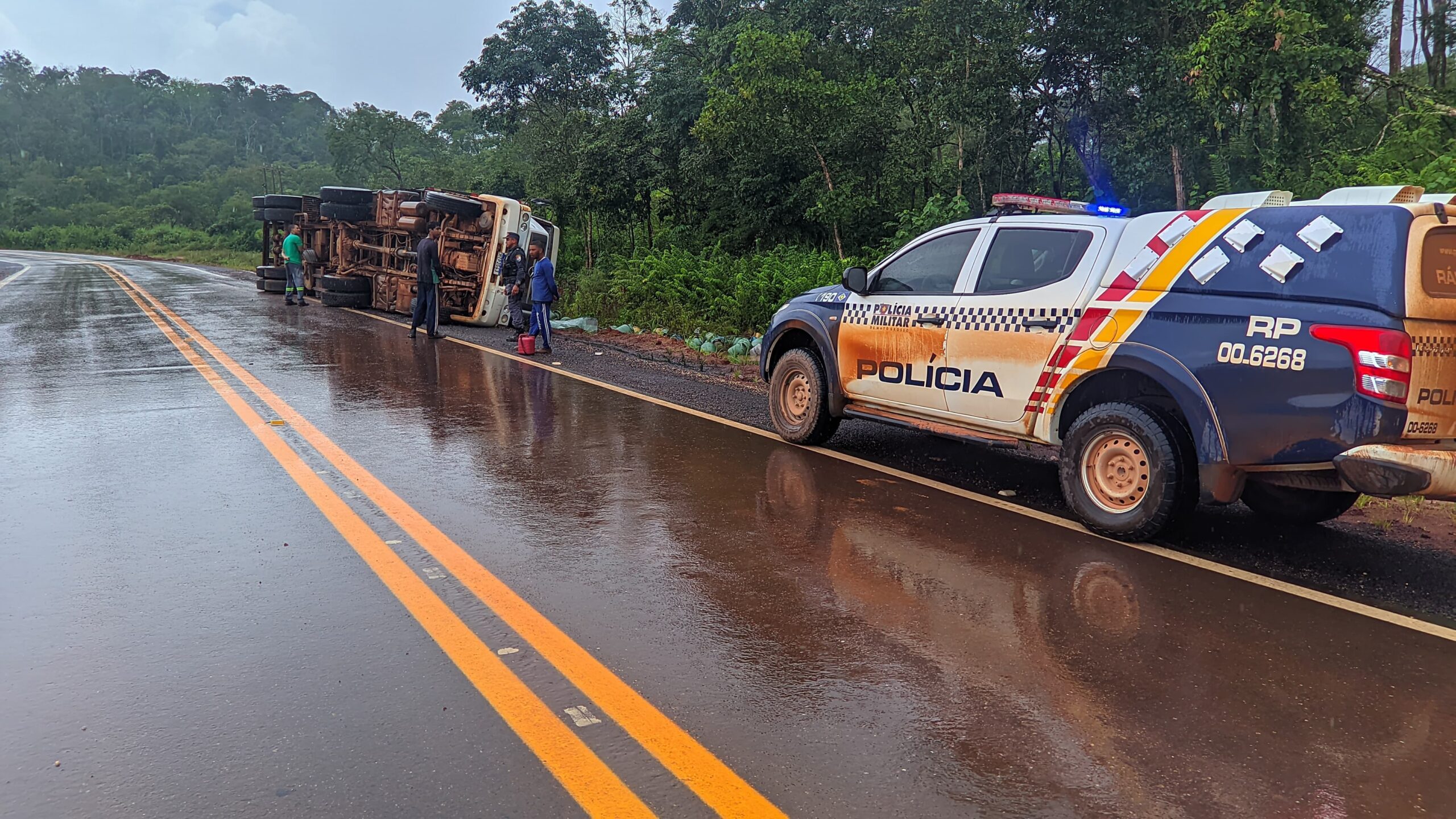 Acidente com caminhão carregado de GLP próximo à ponte do Rio Loreto e Tutilândia em Aripuanã gera alerta de segurança no trânsito