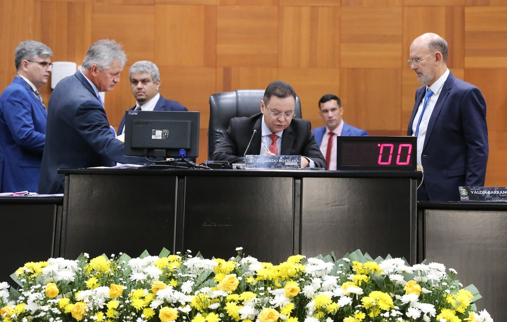 Deputados aprovam PLC que cria a Coordenadoria de Inteligência na PGE Deputados aprovam PLC que cria a Coordenadoria de Inteligência na PGE