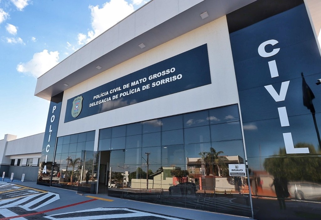 Ex-padrasto é preso pela Polícia Civil após abusar sexualmente de adolescente e induzi-la a aborto Ex-padrasto é preso pela Polícia Civil após abusar sexualmente de adolescente e induzi-la a aborto