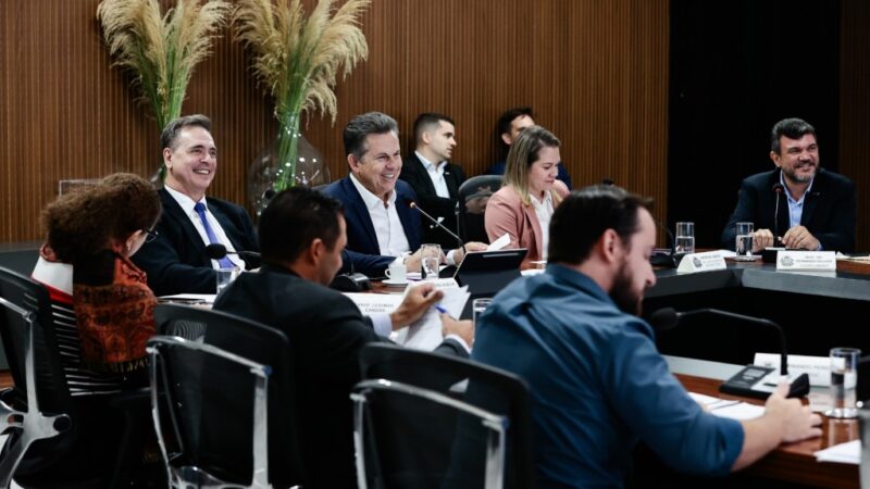 Governador afirma que projetos de servidores têm gerado economia para os cofres do Estado