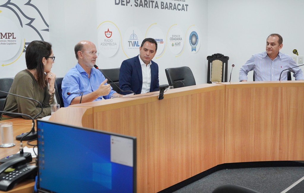 Avallone permanece como presidente da Comissão de Meio Ambiente Avallone permanece como presidente da Comissão de Meio Ambiente