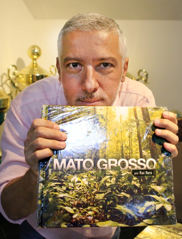 Lançamento de livro na ALMT retrata a cultura mato-grossense Lançamento de livro na ALMT retrata a cultura mato-grossense