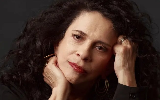 Gal Costa está enterrada com mãe de Wilma Petrillo: “Desrespeitado”