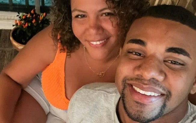 Mani Rego apaga vídeo vibrando por Davi após reencontro Mani Rego apaga vídeo vibrando por Davi após reencontro