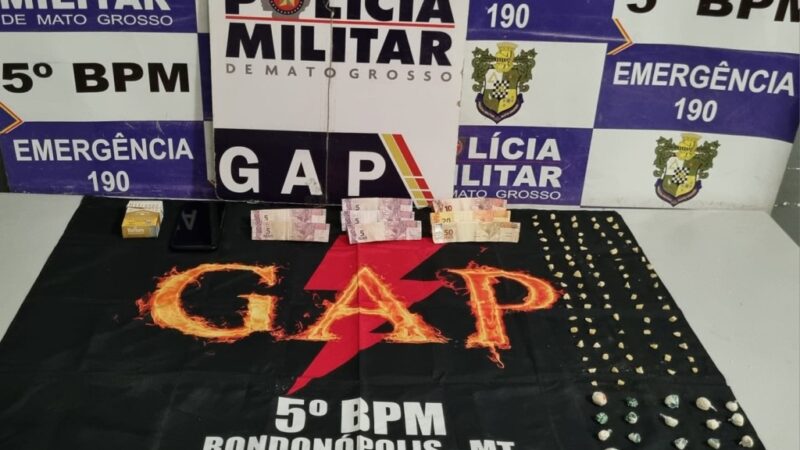 PM prende dupla por tráfico de drogas e apreende 98 porções de cocaína