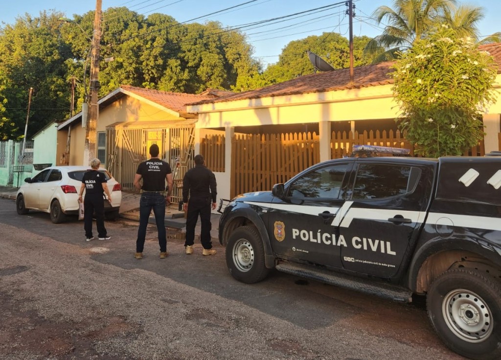 Polícia Civil cumpre 39 ordens judiciais contra traficantes de drogas sintéticas na modalidade rateio Polícia Civil cumpre 39 ordens judiciais contra traficantes de drogas sintéticas na modalidade rateio